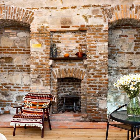 Nina' Cozy Apartment Tbilisi ภายนอก รูปภาพ