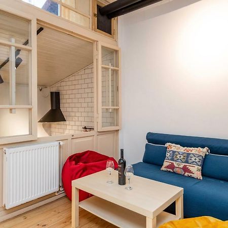Nina' Cozy Apartment Tbilisi ภายนอก รูปภาพ